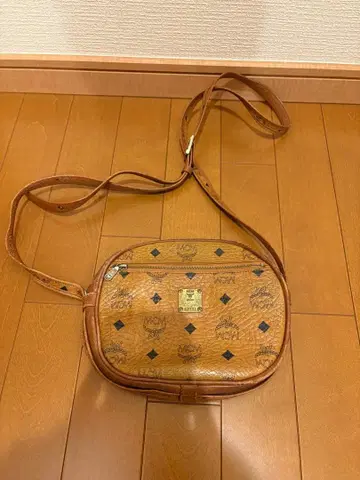 MCM 숄더백 브라운