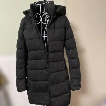 유니클로 다운 코트 M 사이즈