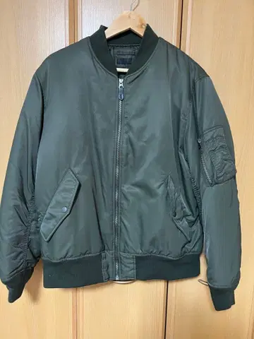 MA-1 플라이트 자켓 올리브 그린 L 유니클로