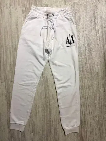 아르마니 익스체인지 화이트 조거 팬츠