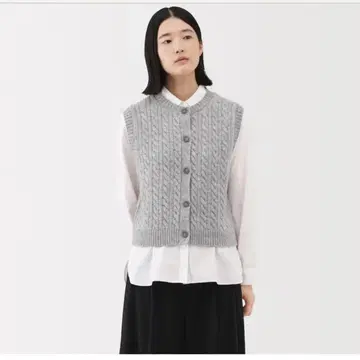 무인양품 안데스 울을 사용한 베스트