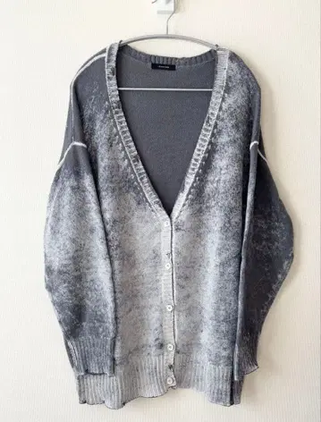 [새상품급] JEANASIS 코튼 리버스 다이 데미지 V넥 가디건 그레이