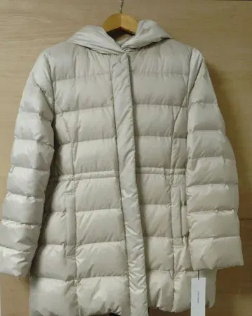 정가 37400엔 23구 다운 코트 사이즈 48 화이트 계열