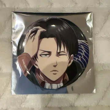 진격의 거인 리바이 가라오케의 철인 카라테츠 트레이딩 글리터 캔뱃지