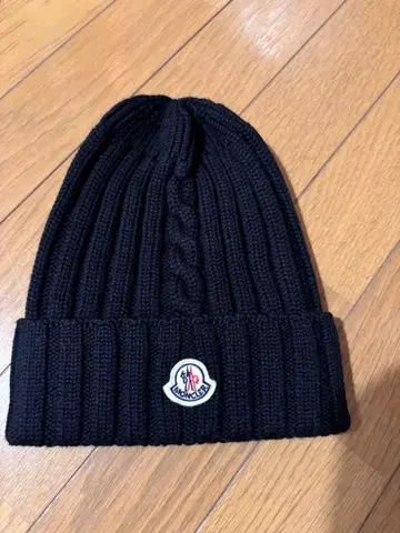 MONCLER 블랙 니트 모자