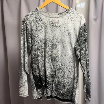 DRESSEDUNDERSSED 긴팔 티셔츠