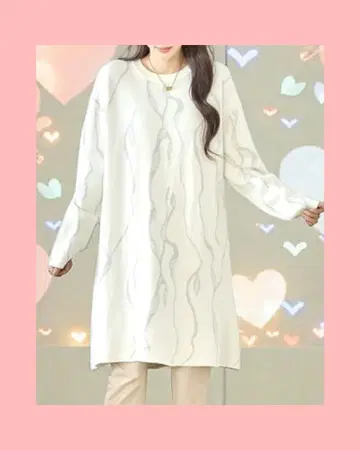 세로로 흐르는 맥 패턴 원피스 아이보리