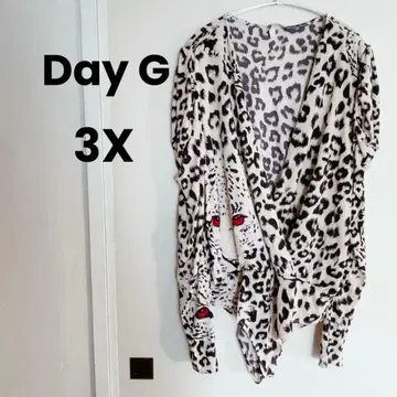 새상품급 Day G [ 3X ] 레오파드 무늬 화이트 바디수트 레오타드