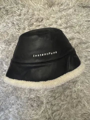 InstantFunk 버킷햇 블랙/화이트