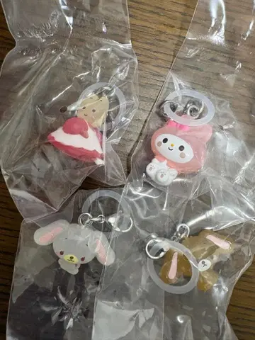 산리오 캐릭터 유루토 메지루시 액세서리 4개 세트