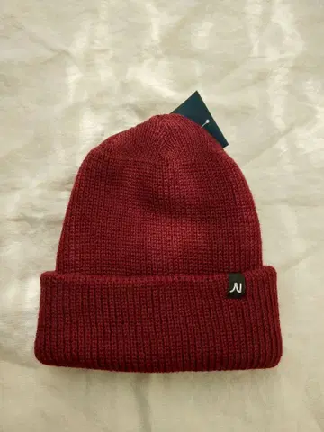 nakota 와인 레드 니트 캡