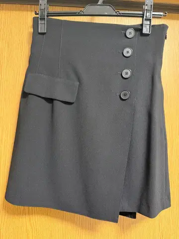 SNIDEL 하이웨스트 큐롯 숏팬츠