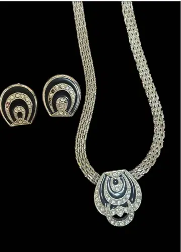 엘레강트 블랙 목걸이 세트