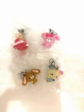 산리오 윳토메지루시 액세서리 캡슐 토이 가챠