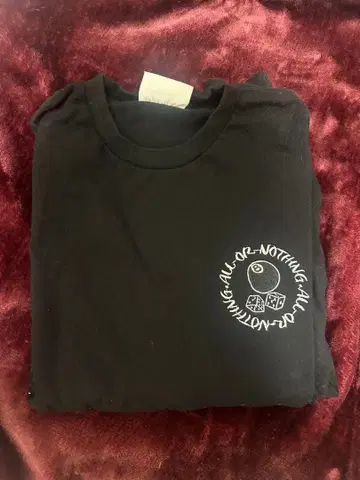 블랙 프린트 T셔츠