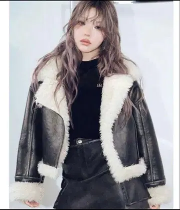 MURUA 빈티지 라이크 숏 웨이 무스탕 브라운