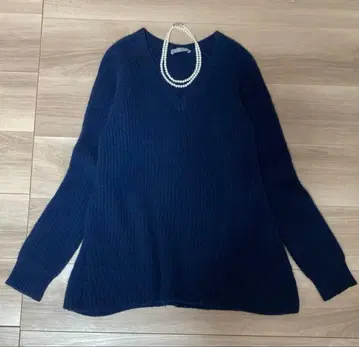 새상품급 띠어리 럭스 캐시미어 100 니트 네이비 38