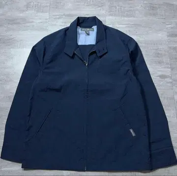 새상품급 에디바우어 스윙탑