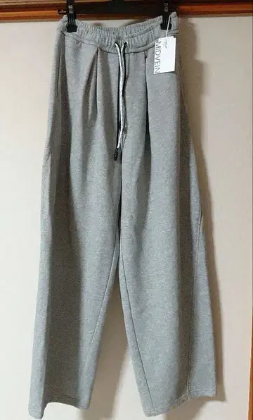 MIDVEIN 스웨트 팬츠 시니컬