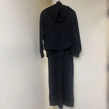 터틀넥 다크 그레이 니트 원피스