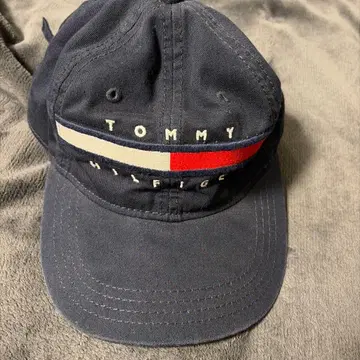 TOMMY HILFIGER 네이비 캡