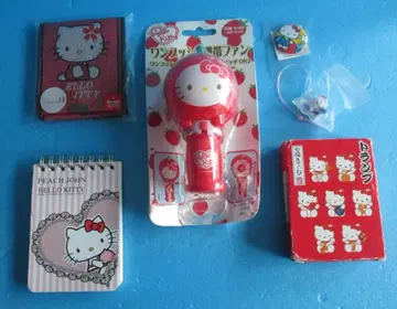 헬로키티 잡화 6종 카드놀이 캔뱃지 핸드폰 팬 HELLOKITTY