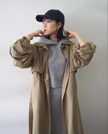 Lumier 스텐 칼라 트렌치코트