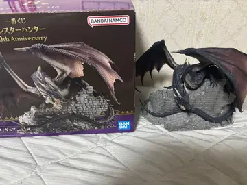 몬스터 헌터 10주년 기념 피규어
