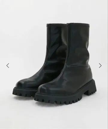 이번 시즌 유나이티드 애로우즈 스트레치 레인부츠 23,100엔