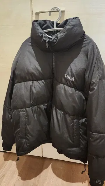 FILA 블랙 다운 자켓