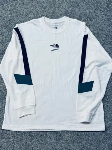 THE NORTH FACE Extreme XL 화이트 긴팔 티셔츠