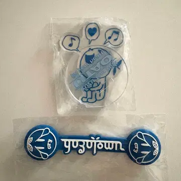 유즈 가챠 UTAO 아크릴 스탠드 & YUZUTOWN 러버 홀더