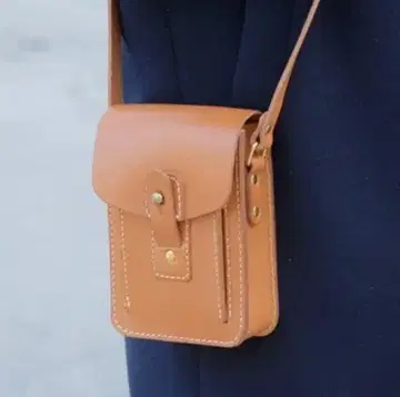 새상품 HERZ 알래스카 카멜 산책 숄더 CP-52 M 사이즈