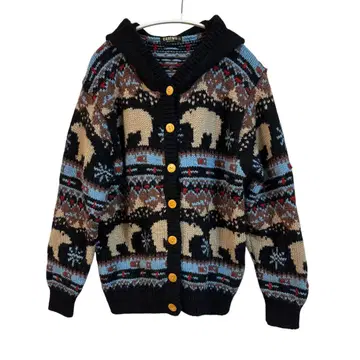 노르딕 무늬 울 100% 후드 부착 니트 가디건 우드 버튼