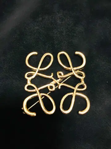 골드 리본 모티브 브로치 약 5cm