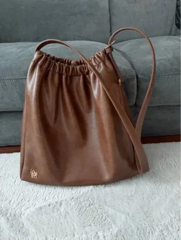 LOWRYS FARM 개더 숄더백