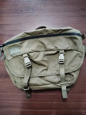 미스터리 랜치 아웃사이더 메이드 인 USA 메신저백