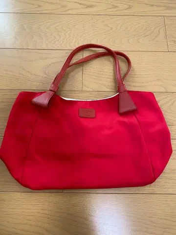 COLORS BY JENNIFER SKY 칩&데일 백