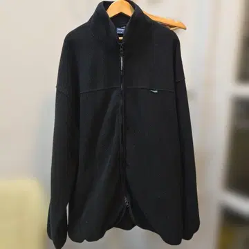 APPLEBUM 블랙 플리스 자켓