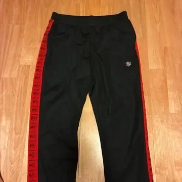 Reebok 조거 팬츠 블랙/레드