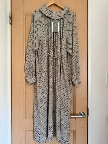 ELIN 나노 유니버스 도트 무늬 원피스