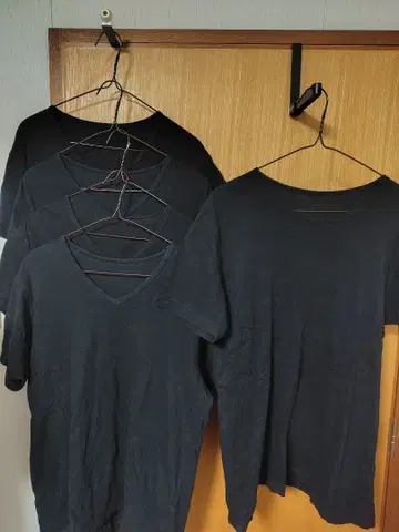 GU 블랙 V넥 4벌 & 크루넥 1벌 티셔츠 총 5벌 세트 XL