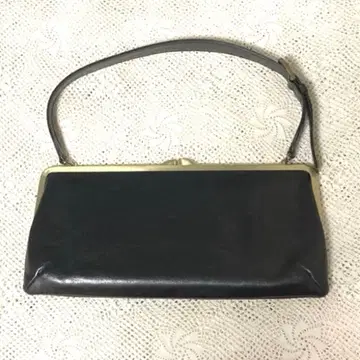 yoshie inaba 블랙 가죽 핸드백