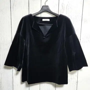 ADORE 어도어 백 개더 벨로아 상의