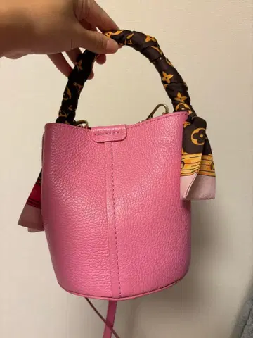 핑크 양동이형 핸드백 숄더