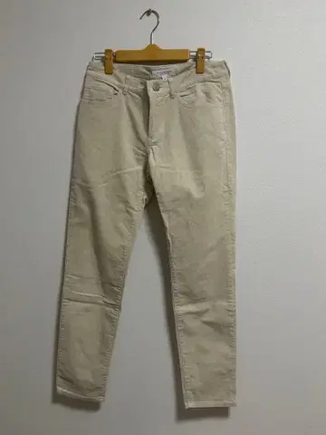 [ 가격 인하 중 ] BEAUTY&YOUTH 베이지 슬림핏 치노 팬츠