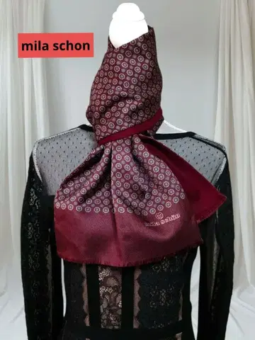 새상품급 mila schon 실크 머플러 140x28cm