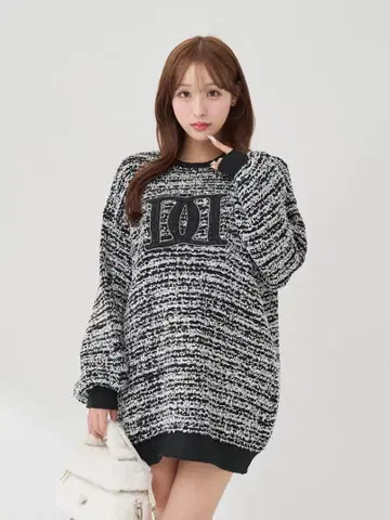 다리치 Darich DD 로고 트위드 니트 풀오버 블랙