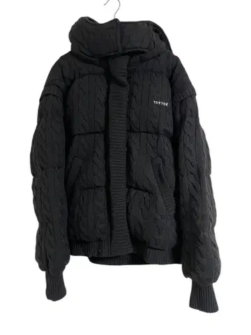 [공식 완판템] THETOE SHARD KNIT DOWN 블랙