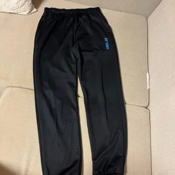 YONEX 블랙 슬림핏 팬츠